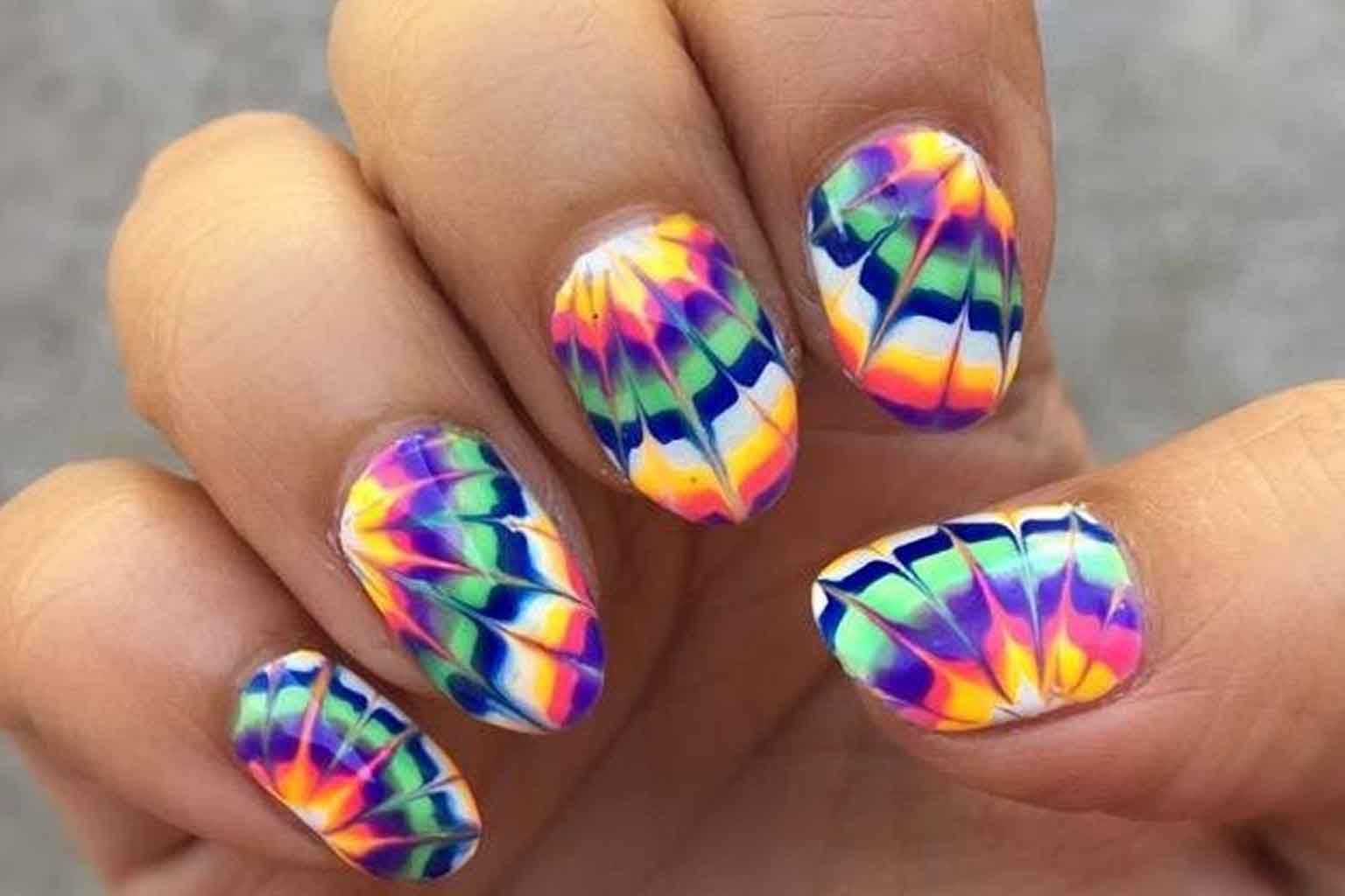  Tie and Dye Print